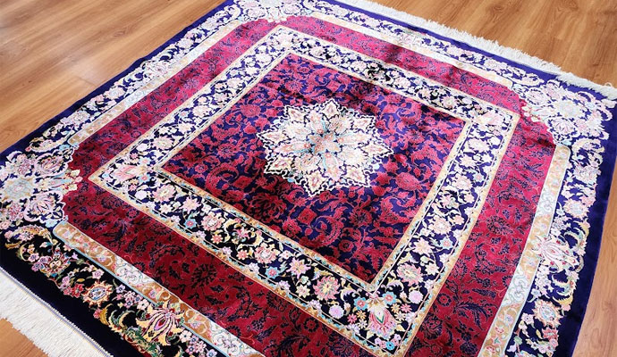 Rug On Wood Floor With Gold Curtain